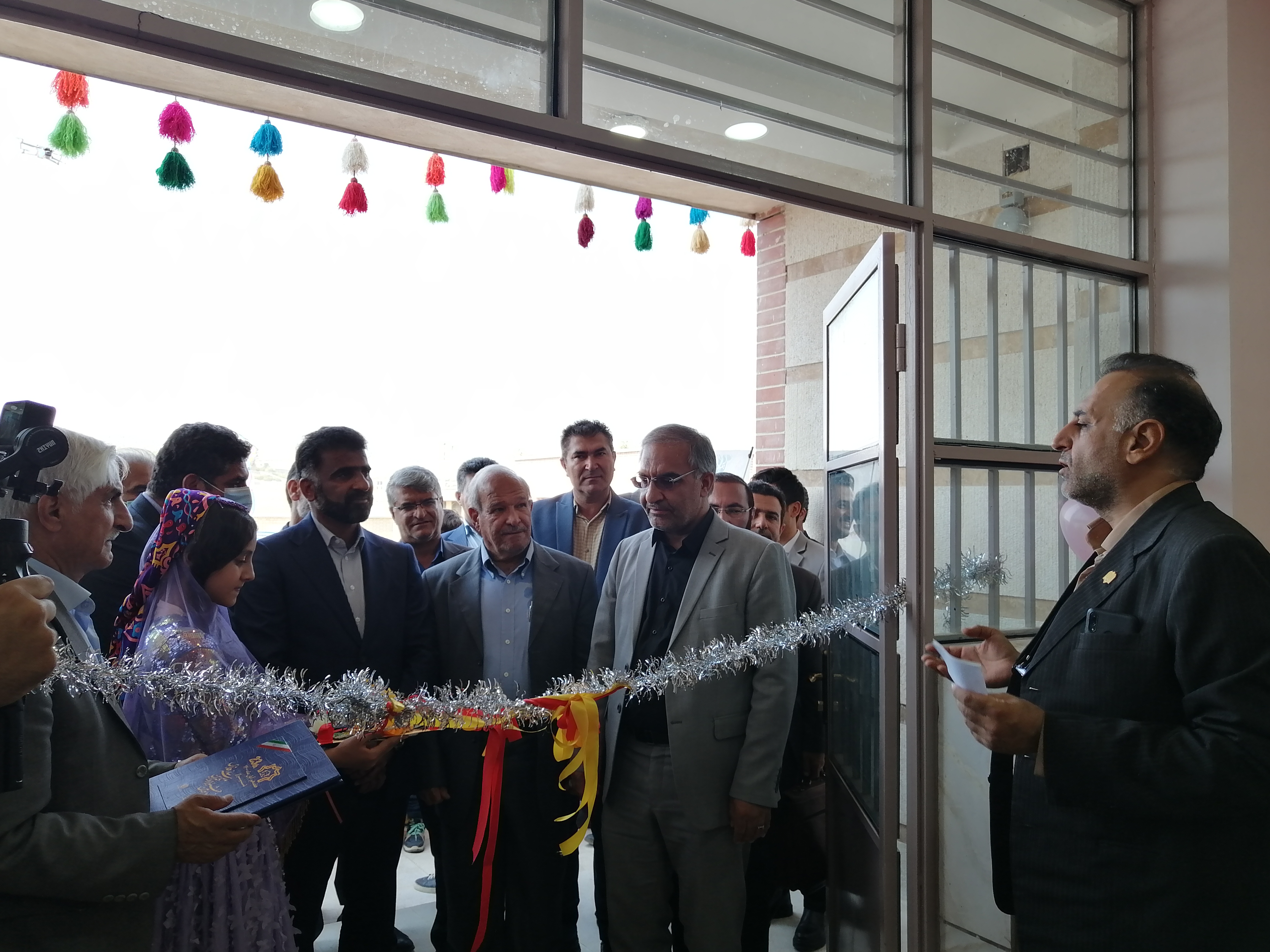 آیین افتتاح آموزشگاه 6 کلاسه شهید امیدعلی قزلباش بانک مسکن